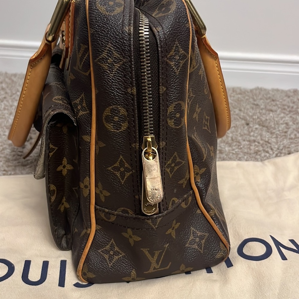 SOLD ✨✨Authentic Louis Vuitton Manhattan - Picture 7 of 15